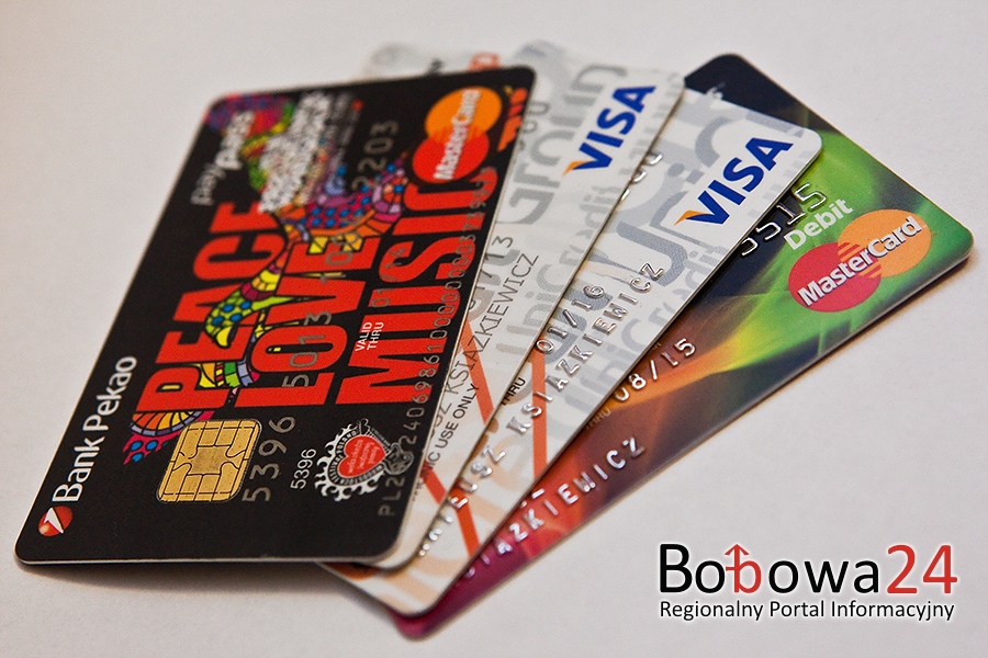 Uważaj na e-pieniądze czyli jak bezpiecznie korzystać z kart płatniczych