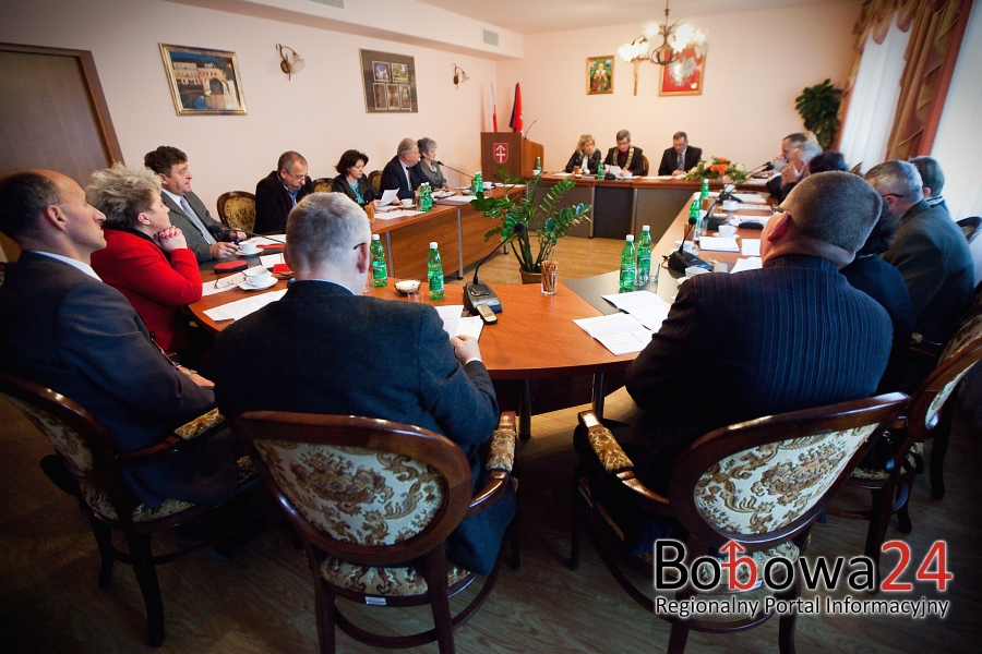 Pierwsze poważne głosowania czyli II sesja Rady Miejskiej w Bobowej