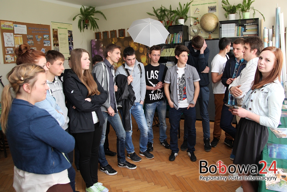 Kilkuset uczniów odwiedziło bobowski ogólniak