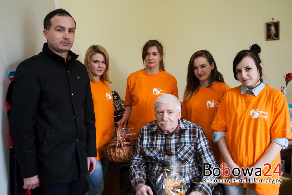 Bobowski wolontariat znów odwiedza hospicjum w Stróżach