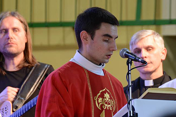 Neoprezbiter Damian Płaza skierowany do parafii w Bobowej