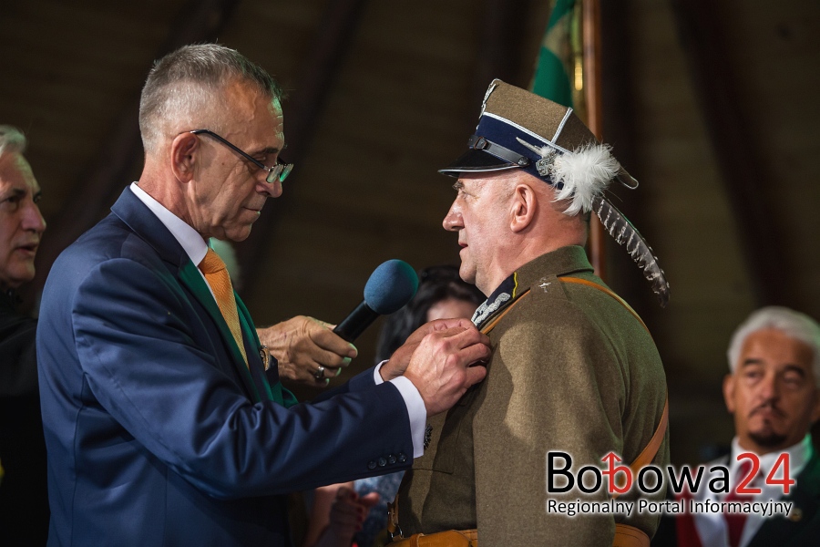 Prezydent odznaczył Józefa Gucwę Złotym Krzyżem Zasługi (TV)
