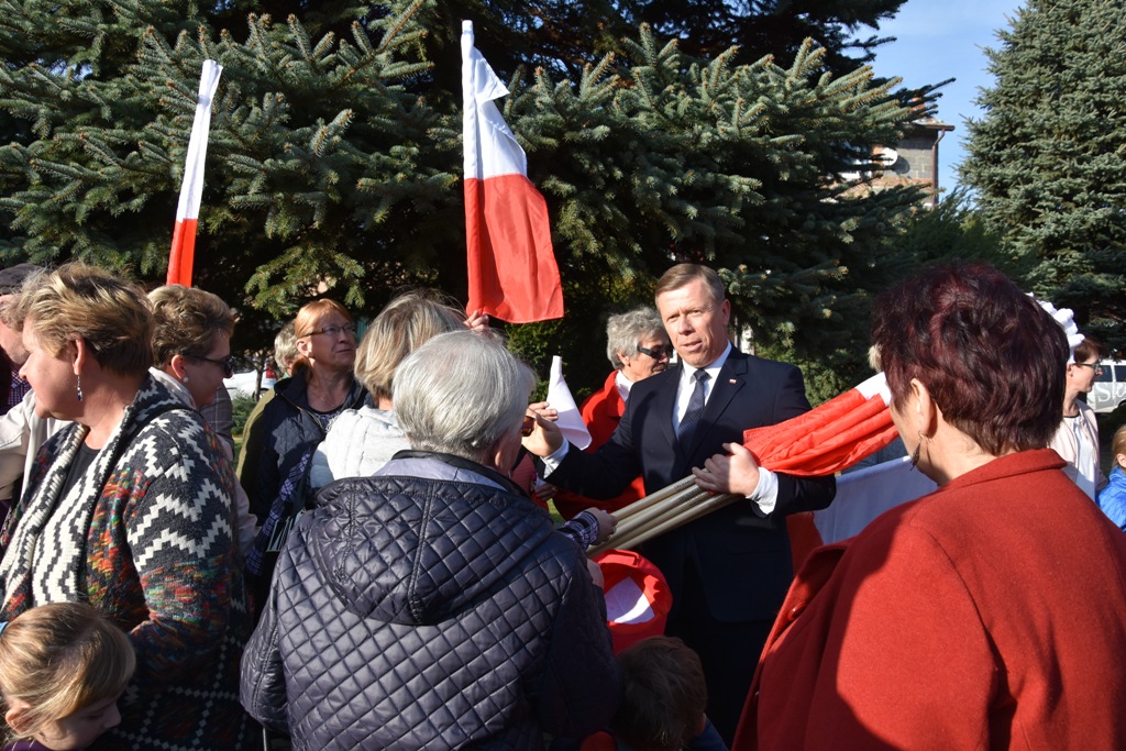 Wojewoda zapowiedział w Bobowej powstanie „Ławki Niepodległości!
