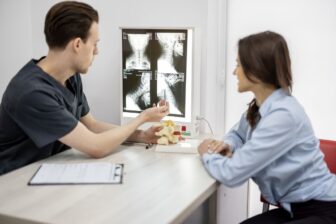 Ortopeda – czym zajmuje się taki lekarz?